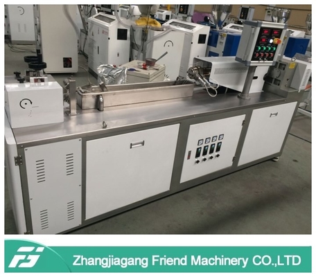 سعر جيد نوع المختبر 2kg PLC Control PVC آلة إعادة تدوير البلاستيك Pelletizer الانترنت