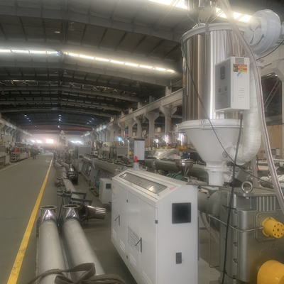 سعر جيد 100 مم PP خط إنتاج الأنابيب التي تعمل باللمس التحكم PLC الانترنت