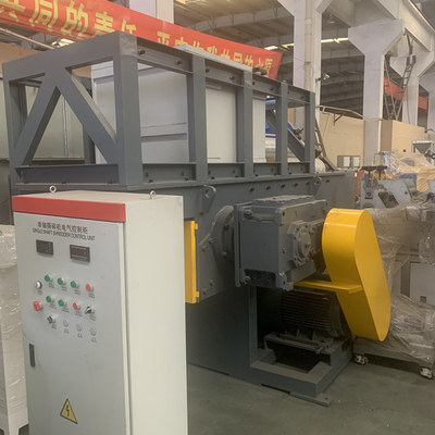 Good price 2000kg / H مزدوج شافت تقطيع البلاستيك إعادة تدوير كسارة التحكم PLC الانترنت