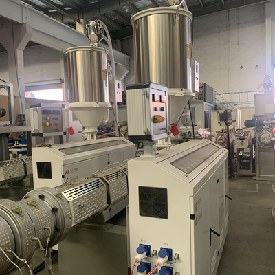 سعر جيد PLC 630mm طاعون المجترات الصغيرة خط إنتاج أنابيب البولي ايثيلين فراغ تشكيل الانترنت