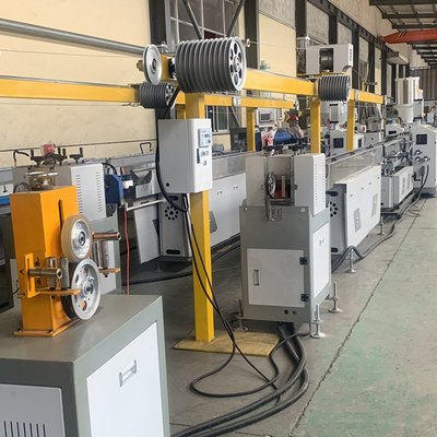 سعر جيد 1.75mm 30kg / H Pla Filament Extruder ، آلة صنع الشعيرة ثلاثية الأبعاد الانترنت