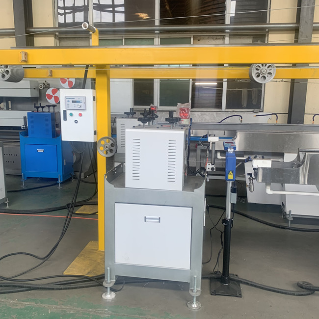 1.75mm 30kg / H Pla Filament Extruder ، آلة صنع الشعيرة ثلاثية الأبعاد 1