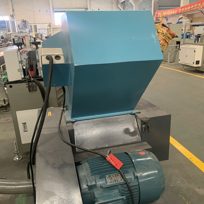 10mm سمك الجدار PVC آلة كسارة 1300kg / H ضجيج منخفض 3