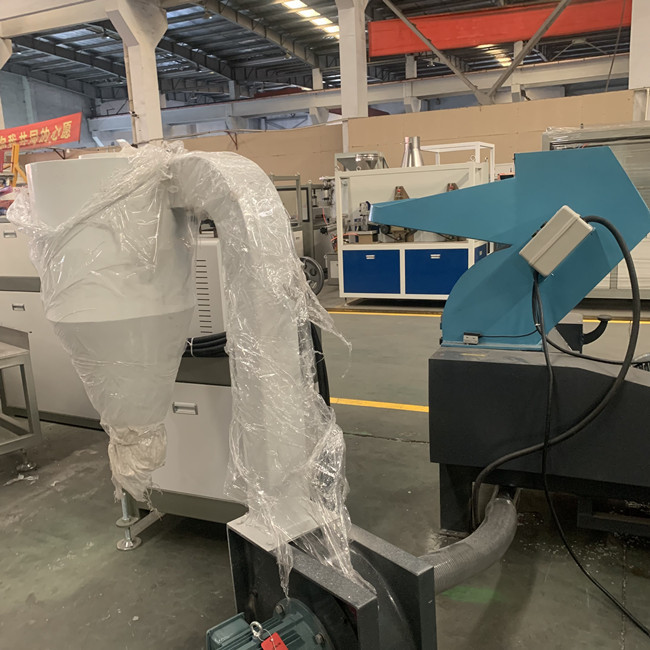 10mm سمك الجدار PVC آلة كسارة 1300kg / H ضجيج منخفض 2